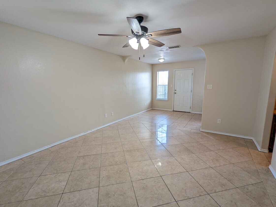 20588 Alta Vista Ct Unit C, Harlingen, TX 78550 Apartments in