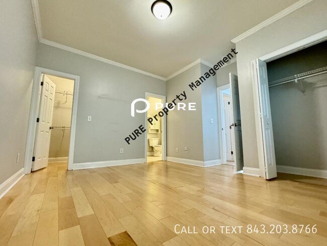 Building Photo - Beautiful Limehouse Townhome Available NOW!