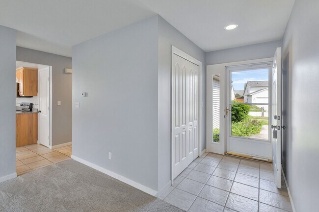Foto del edificio - Turnberry Ridge – 3 Bedroom, 2.5 Bath Zero-Lot Home with 2-Car Garage
