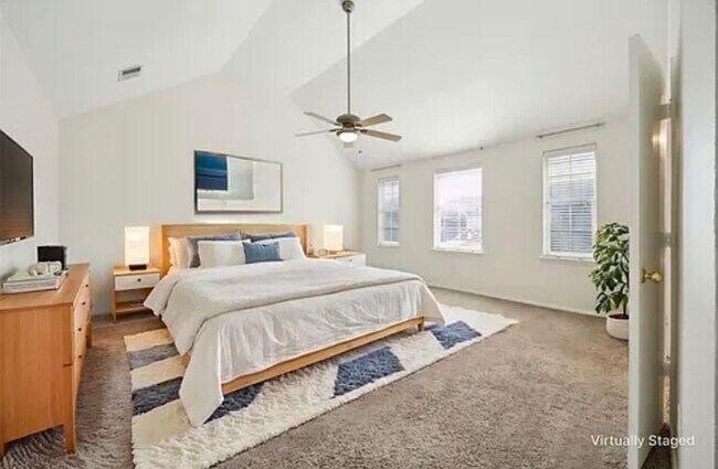 Foto del edificio - 320 Celia Cir