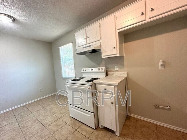 Foto del edificio - 4640 Grinnell St