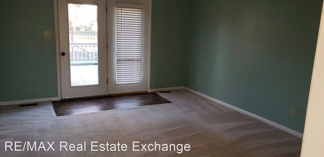 Foto del edificio - 3 br, 1.5 bath House - 1207 E. 10th Street