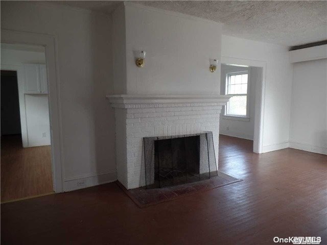 Foto del edificio - 181 Forrest Ave