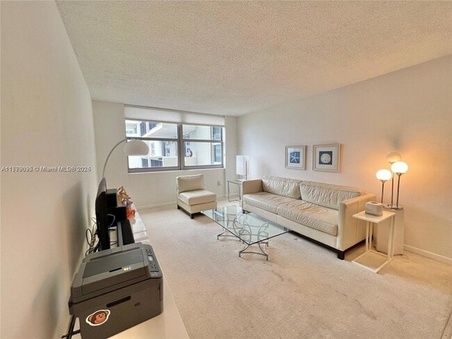 Building Photo - 9273 Collins Ave