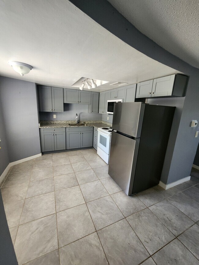 Cocina - 12511 1st Is