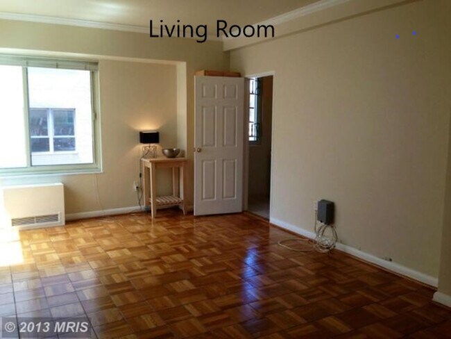 Sala de estar enorme - 1727 Massachusetts Ave NW