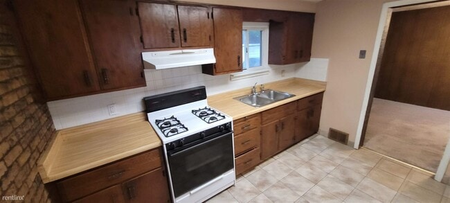 Foto del edificio - 2 br, 1 bath House - 509 2nd Avenue