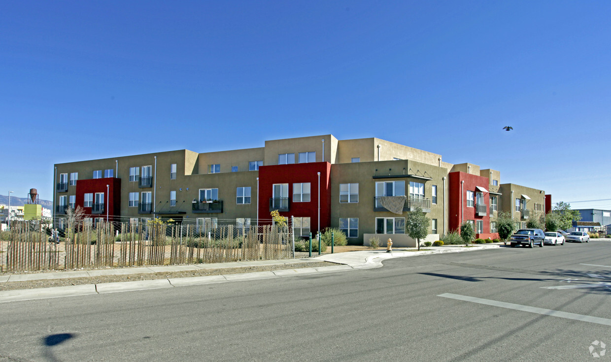 Primary Photo - Sawmill Lofts