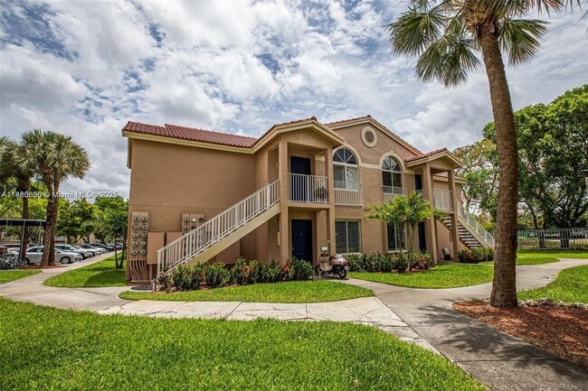Building Photo - 10630 SW 157th Ct