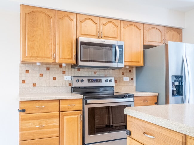 Building Photo - 1881 Appaloosa Dr