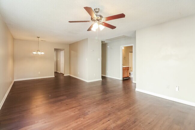 Foto del edificio - 1069 Park Meadow Dr