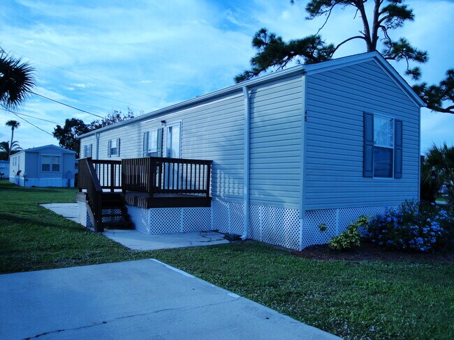 Building Photo - 48 Alisa Dr