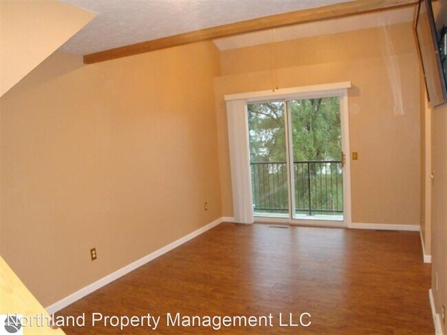 2 Br 2 Bath House 508 Barlow Street House For Rent In Traverse City Mi Apartments Com