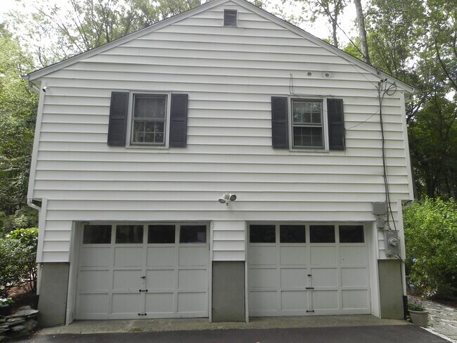 Foto del edificio - 24 Birchside Dr