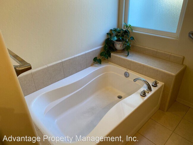 Foto del edificio - 3 br, 2 bath House - 220 Cornuta Way