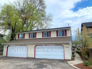 Building Photo - 326 Fenton Ave
