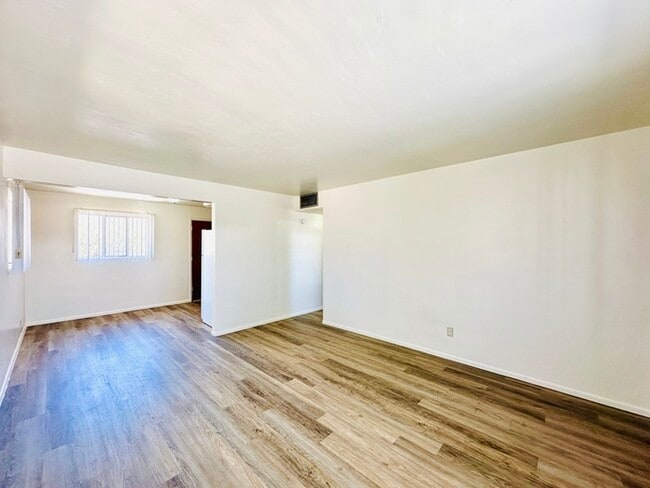 Foto del edificio - $400 Off Move In Special! Spacious 1 Bedro...
