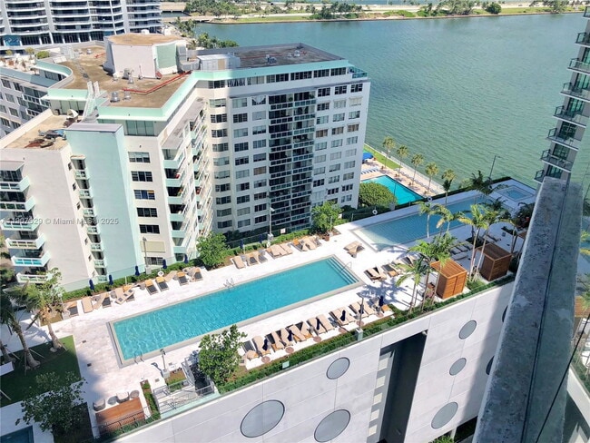 Photo - 650 NE 32nd St Apartment