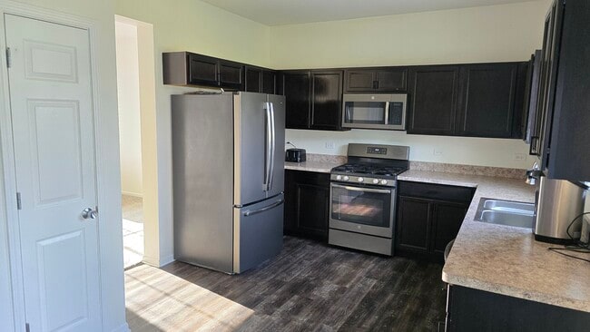 Foto del edificio - 1521 Saddle Ln