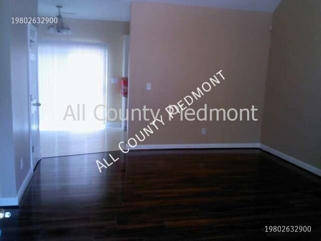 Building Photo - 9819 Forest Run Ln