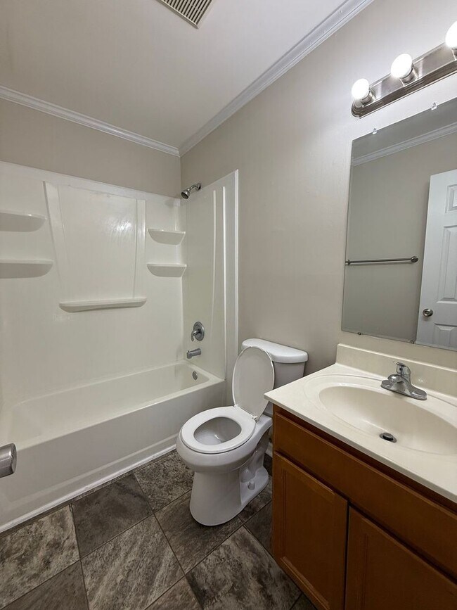 Foto del edificio - Nice 2 bedroom duplex