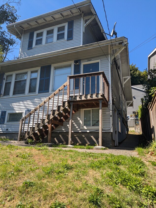 Primary Photo - 1547 Sturgus Ave S