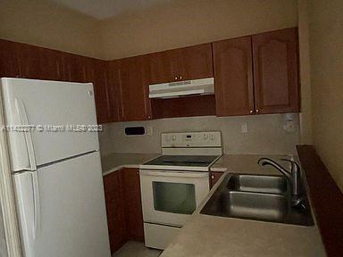 Building Photo - 7100 NW 177th St