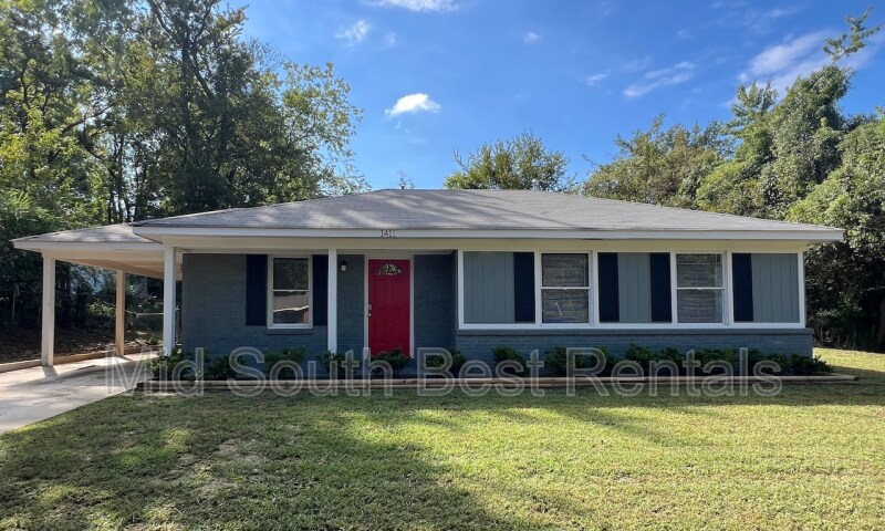 Primary Photo - 1411 Rolling Hills Dr