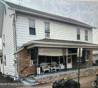 Building Photo - 504 Storrs St