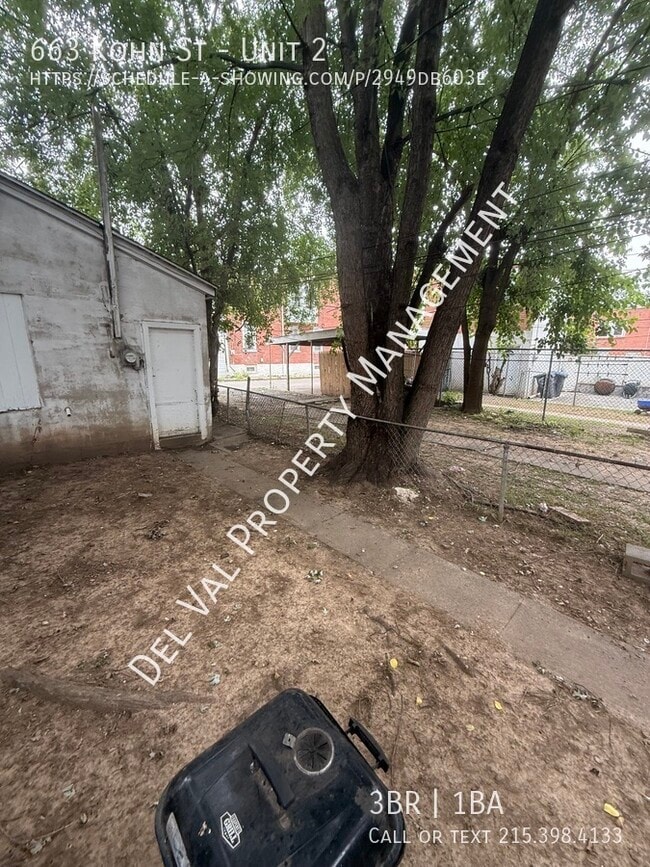 Building Photo - 663 Kohn St