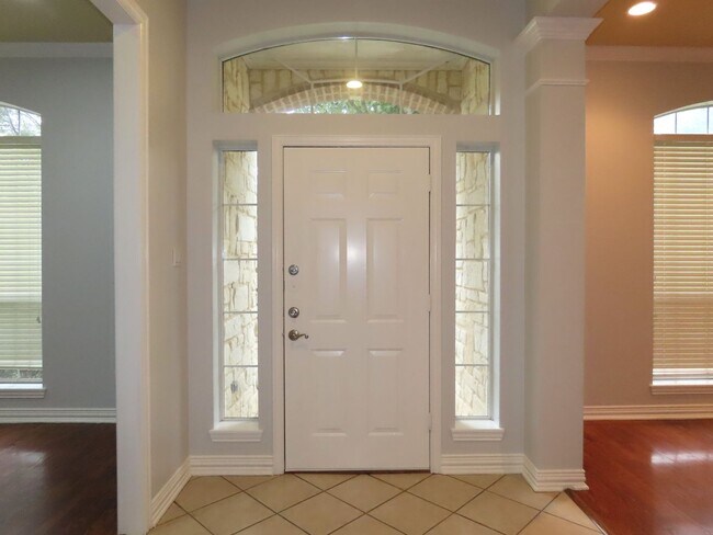 Foto del edificio - Coming Soon!! South Tyler, Stunning 4 Bedroom. 3.5 Downstairs Master Suite!!