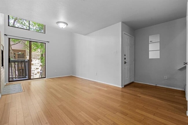 Building Photo - 3627 Menchaca Rd