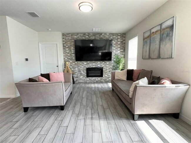 Building Photo - 15416 Gopher Trop Pl