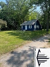 Building Photo - 1811 S 5 Mile Rd