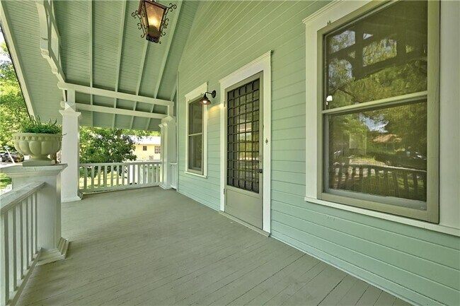 Building Photo - 4109 Avenue G