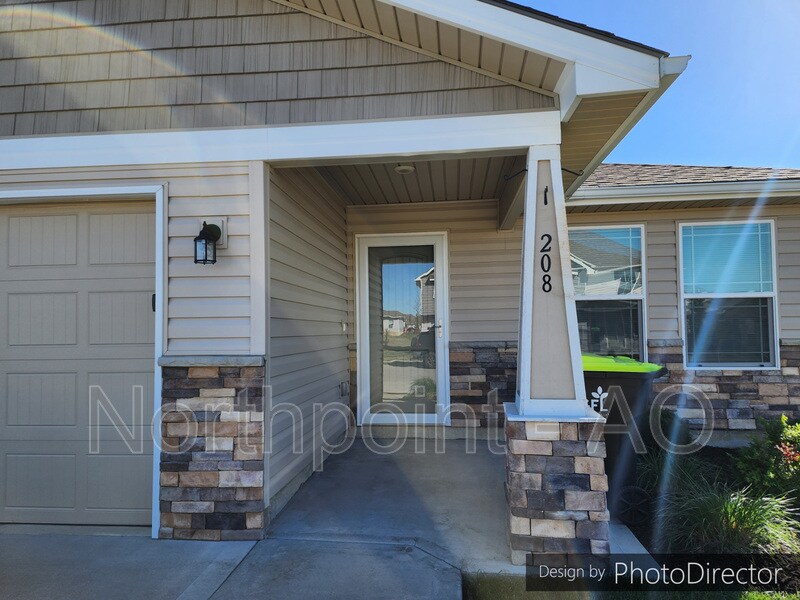 Foto principal - 208 SW Marigold St