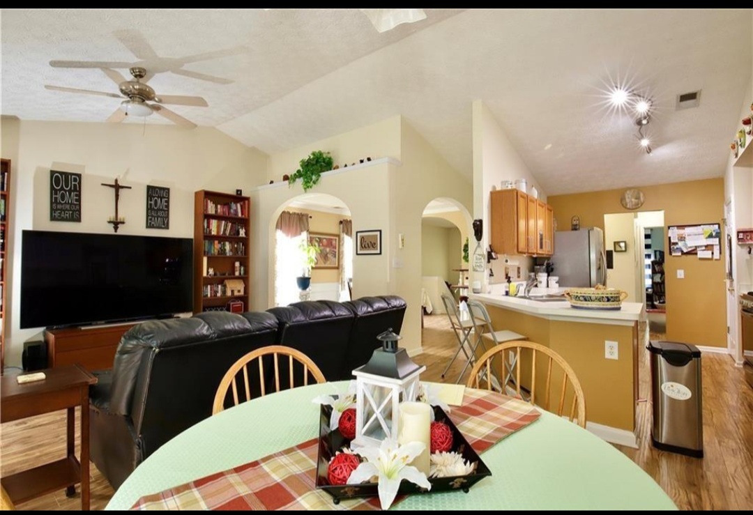 Primary Photo - 4308 Sentinel Pl