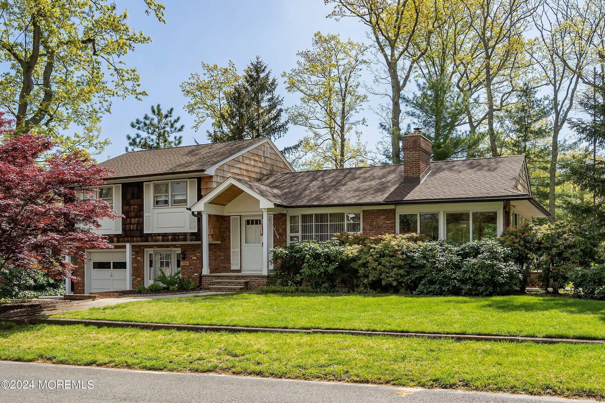 Primary Photo - 706 Hillside Ave