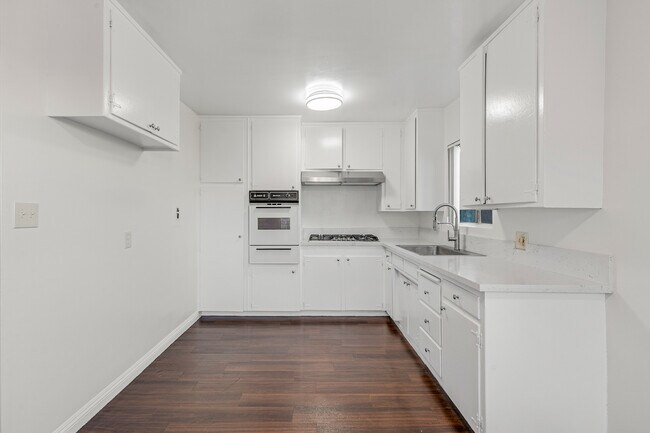 Foto del edificio - 2701 S Peck Ave