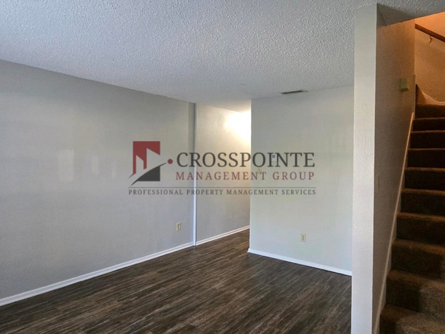 Foto del edificio - Available Now! Spacious 2-Bedroom, 1.5-Bath Townhome in White Oak!