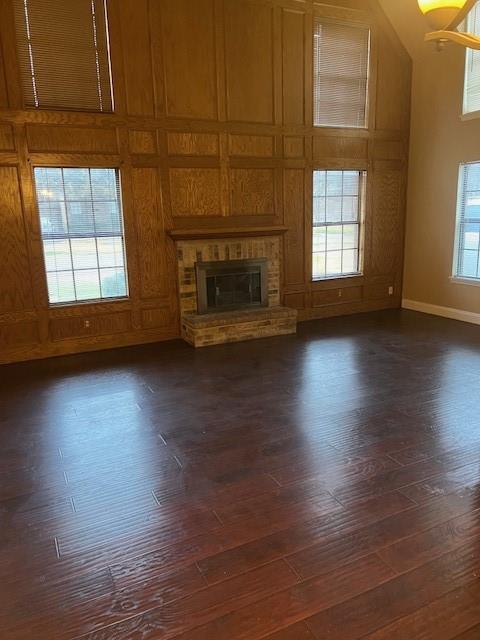 Foto del edificio - 2302 Oakcrest Dr