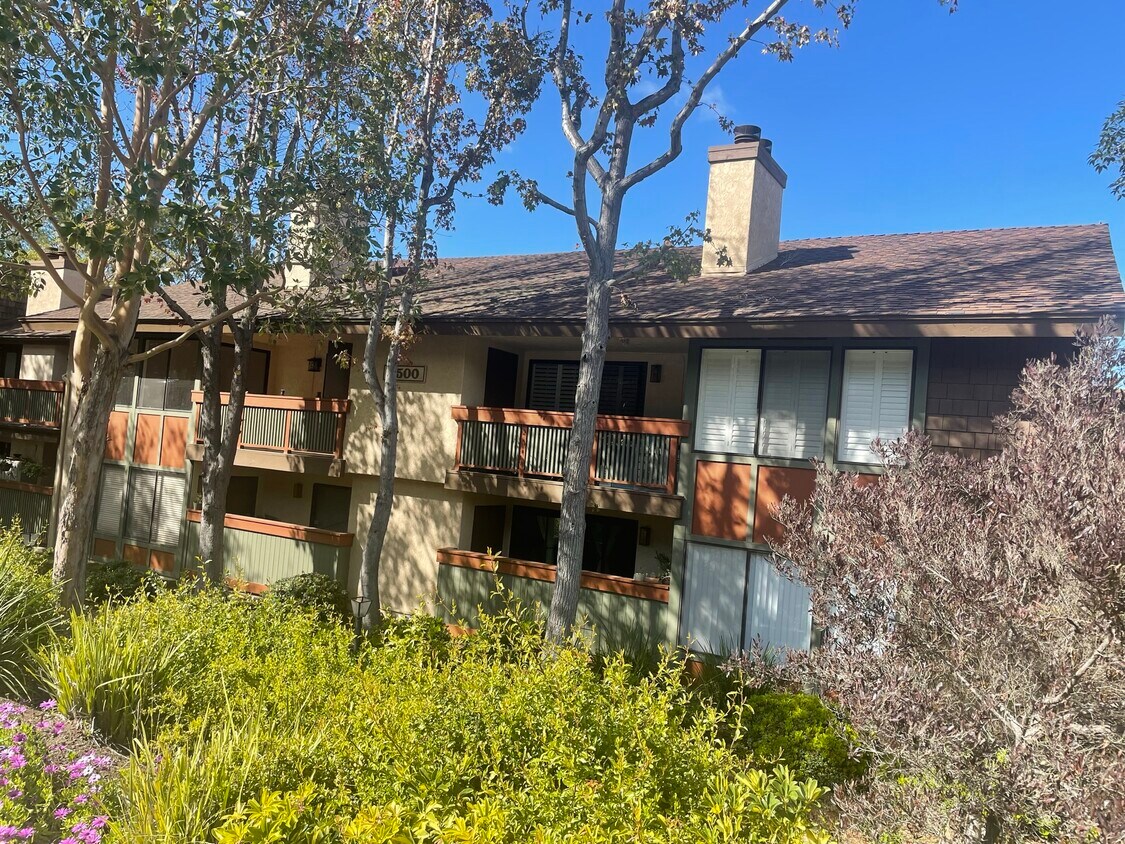 Foto principal - 2500 E Willow St