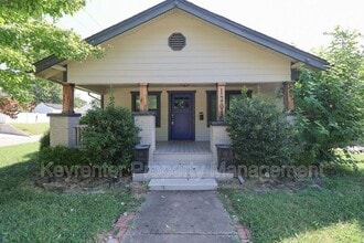 Building Photo - 1203 S Florence Pl