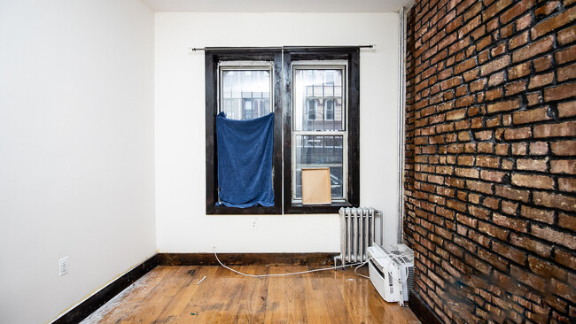 Foto del edificio - 170 Irving Ave