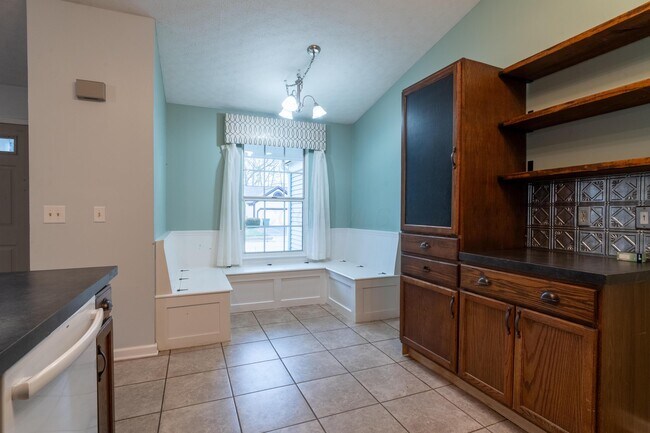 Building Photo - 3571 Frenchpark Dr