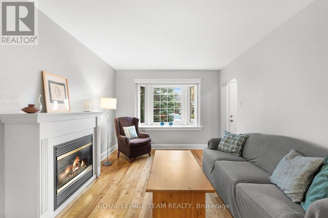 Building Photo - 166 Mulvihill Ave