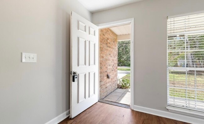 Foto del edificio - 4730 Barnes Rd S