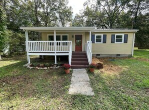 Building Photo - 612 Cove Rd
