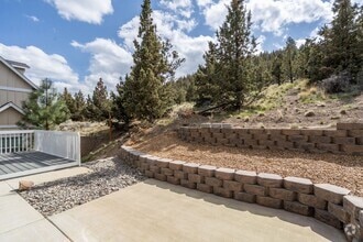 Building Photo - 1773 NE Lotus Dr