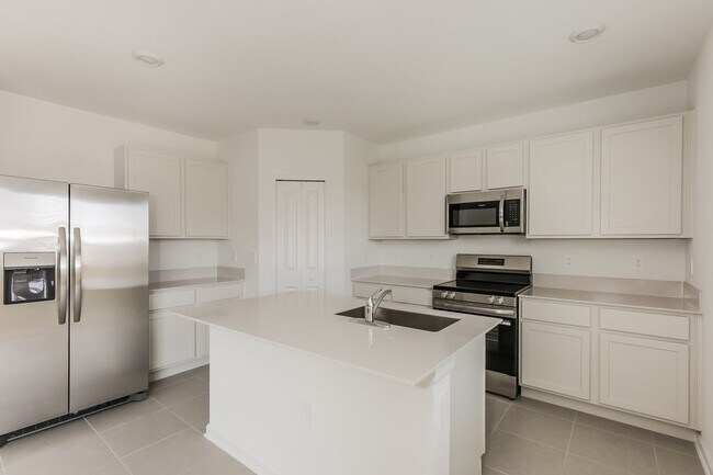 Building Photo - 3003 Totem Rd